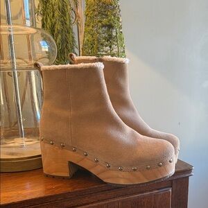 Aqua Spain clog booties ..on trend size 10